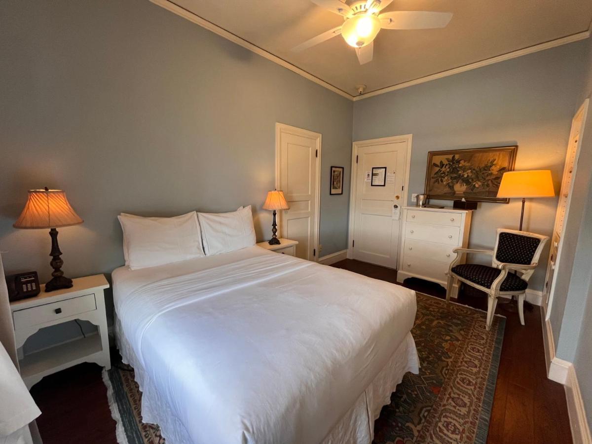 Standard Double Room,1411274279:JPEG