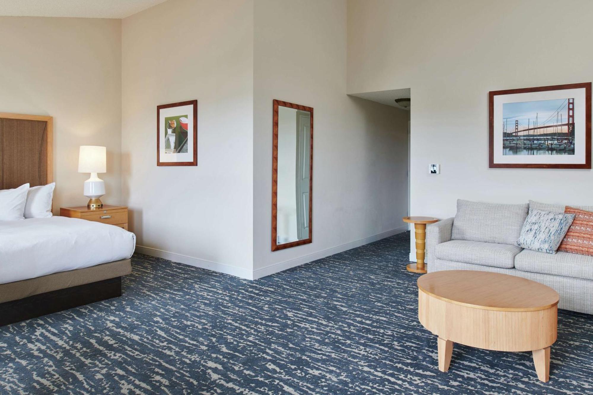 Premium King Room,1658754750:JPEG